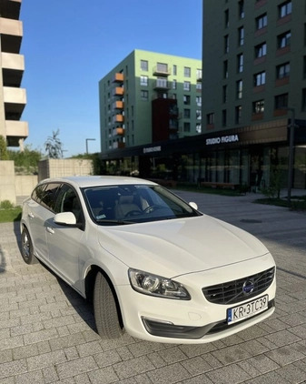 Volvo V60 cena 41000 przebieg: 231000, rok produkcji 2013 z Kraków małe 191
